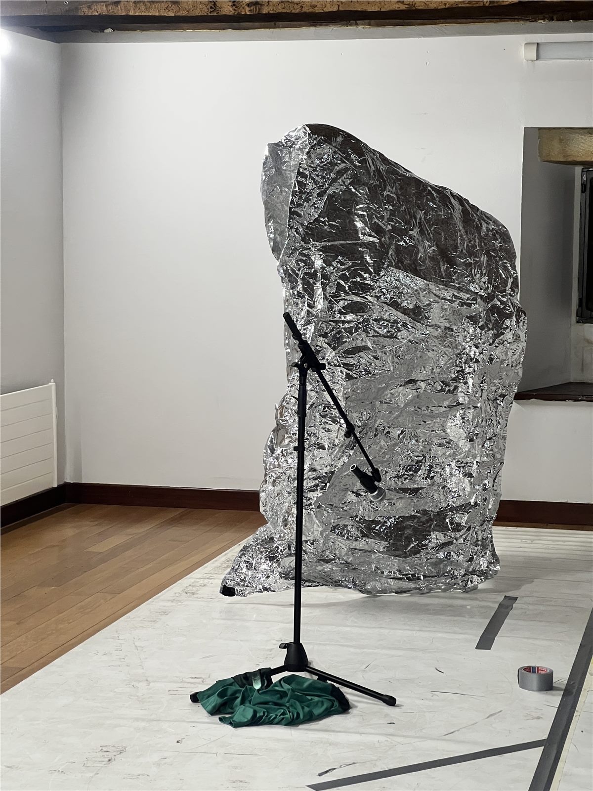 Vertical mylar surface with microphone